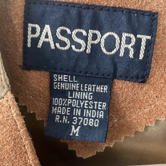 Brown with fringe vest - Picture 4 of 4